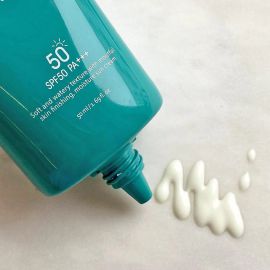 Увлажняющий солнцезащитный крем с жемчугом SPF50+/PA++++ 50 мл Jmsolution