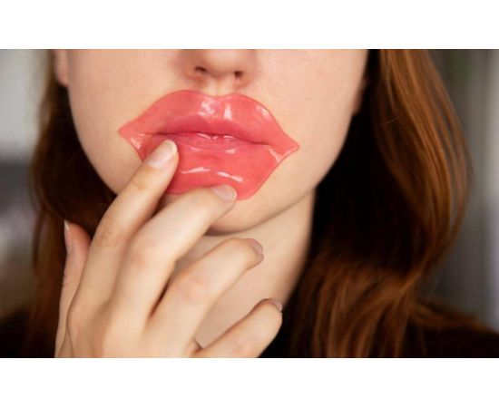 Гидрогелевые патчи для губ (Спелая вишня) 20 патчей/ Cherry Blossom Lip Mask 50 гр. Kocostar
